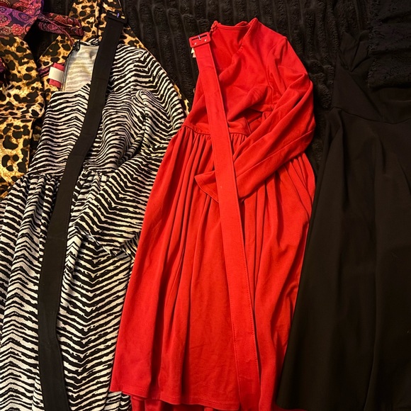 Vixen by Micheline Pitt Black Midi Dress - Picture 2 of 2